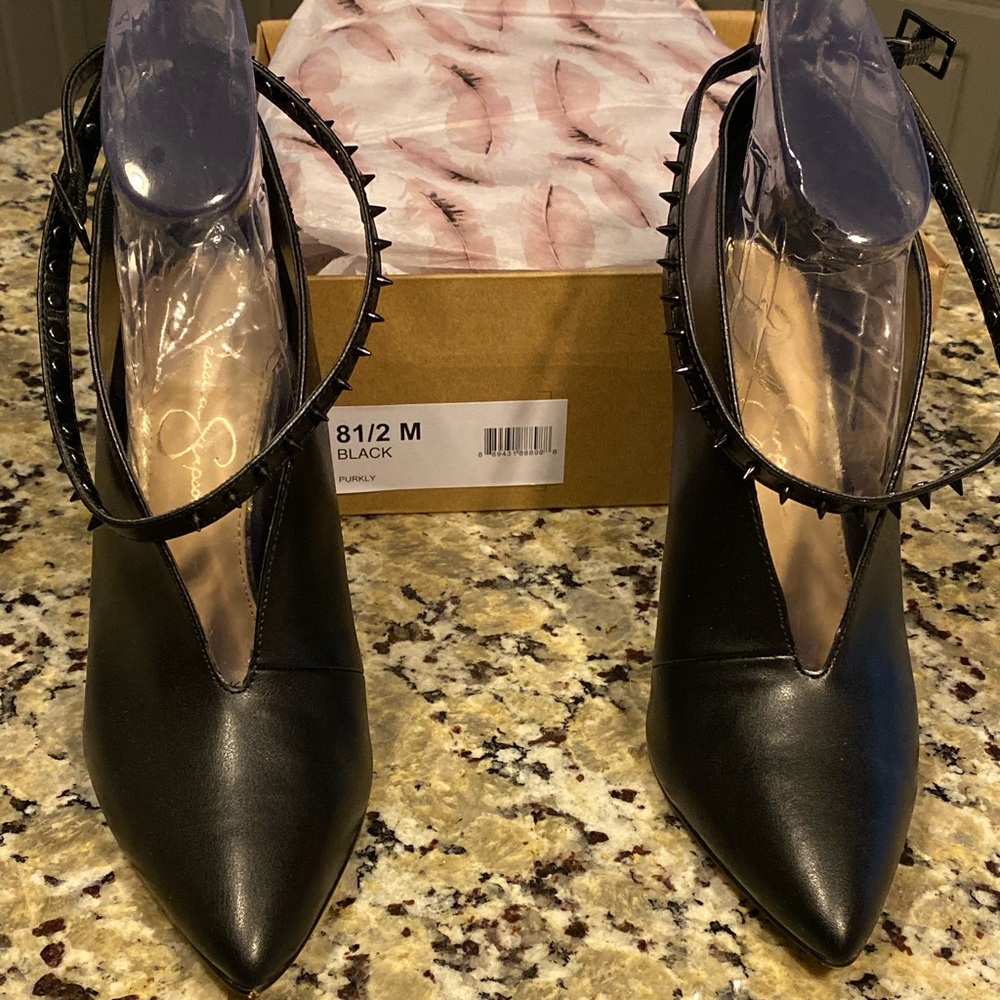 Jessica Simpson
Studded ANKLE Strap Booties